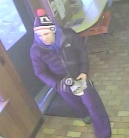 Police Looking for Suspect in Laundromat Theft