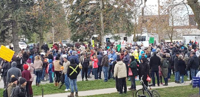 Charge withdrawn against Windsor pastor in connection to local anti-COVID-19 policy protest