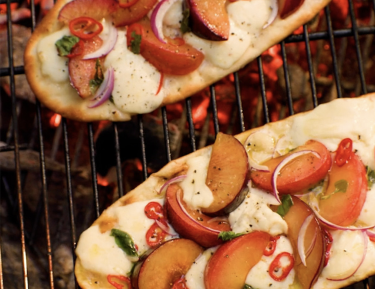 Recipe of The Week: BBQ Flatbread With Mozzarella & Plums