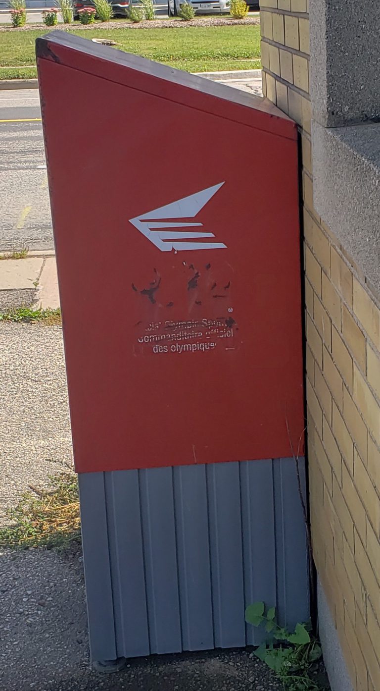 Breaking: Posties ordered back to work, mail will move on Tuesday
