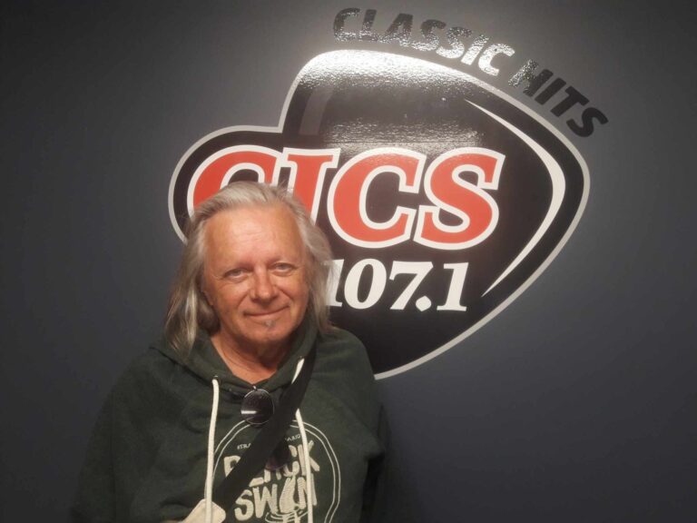 Throwback: Glen Dias, Local Singer and Performer