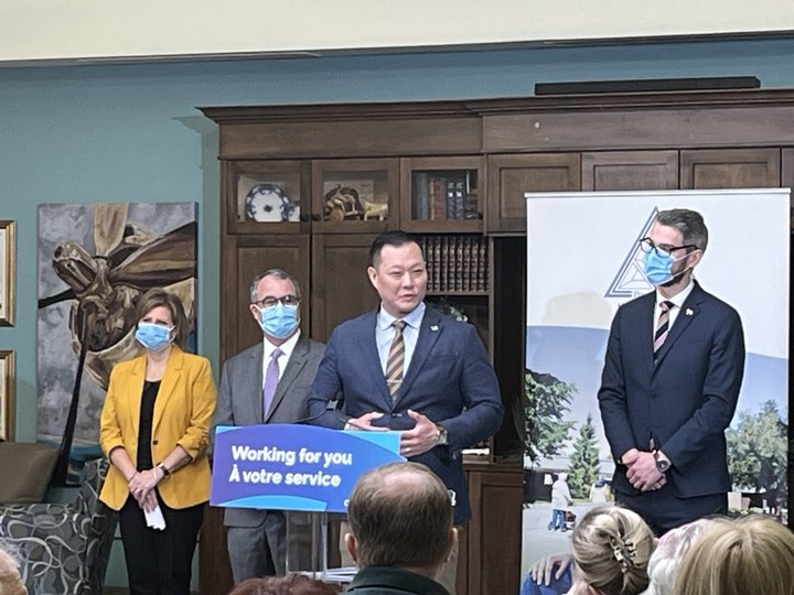 Province announces over $100 million for PSW and nurses training