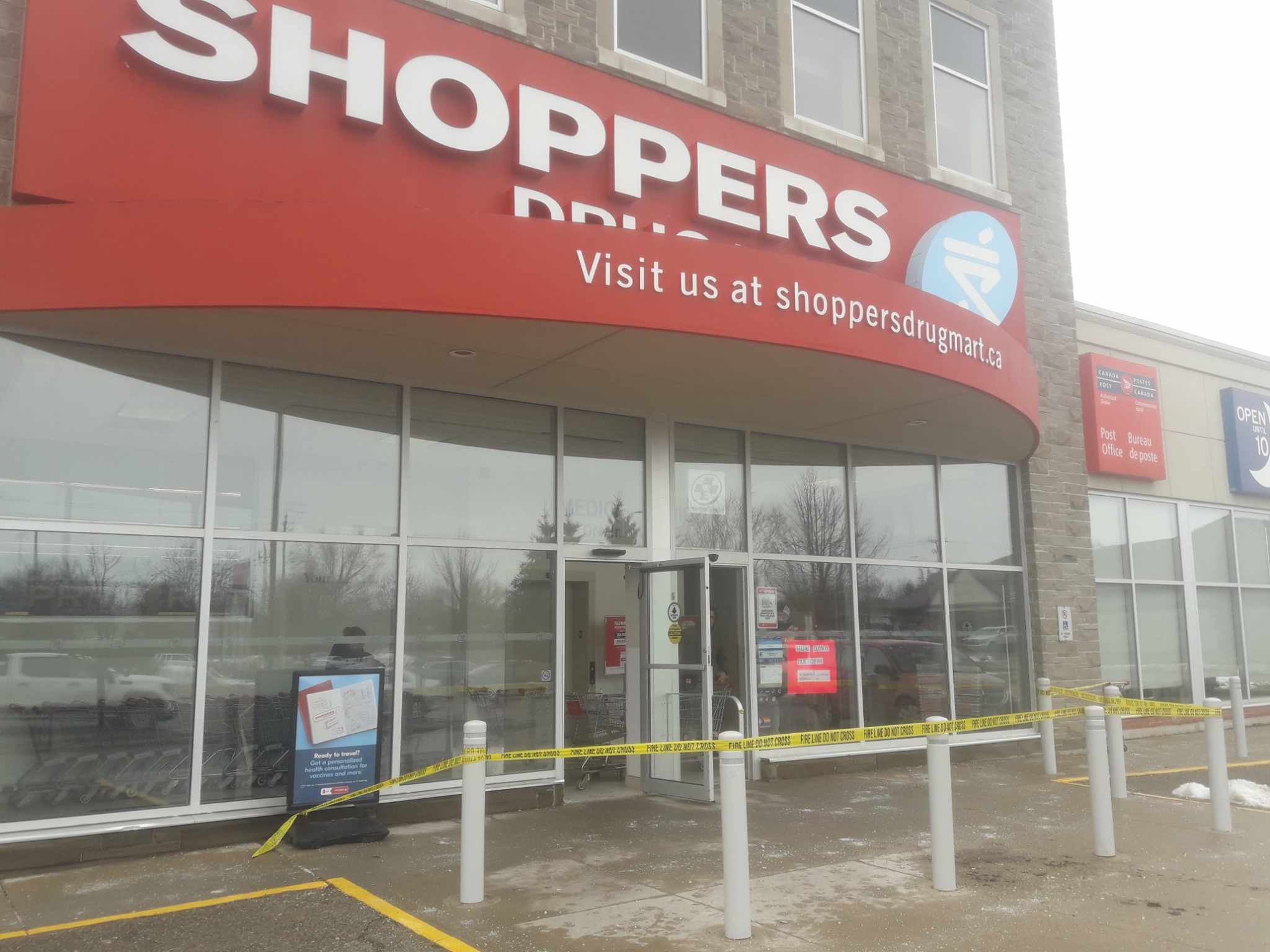 West end Shoppers Drug Mart indefinitely closed after weekend fire