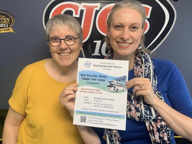 Sheila Dow and Dr. Brooke Dufton with Festival Sounds Chorus