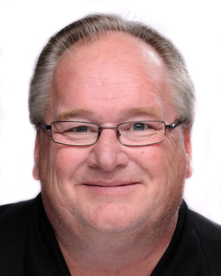 Flags lowered at city hall in honour of former city councillor Dave Gaffney